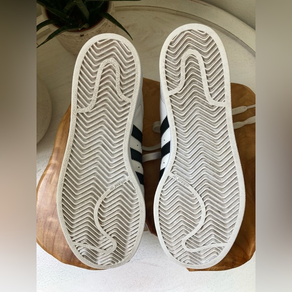 Adidas Superstar Men's 5.5 - Picture 12 of 15